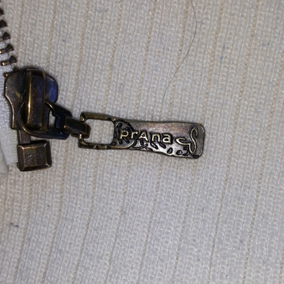 PRANA DIVA CREAM FLEECE PUFFER VEST SIZE SM - Picture 10 of 12